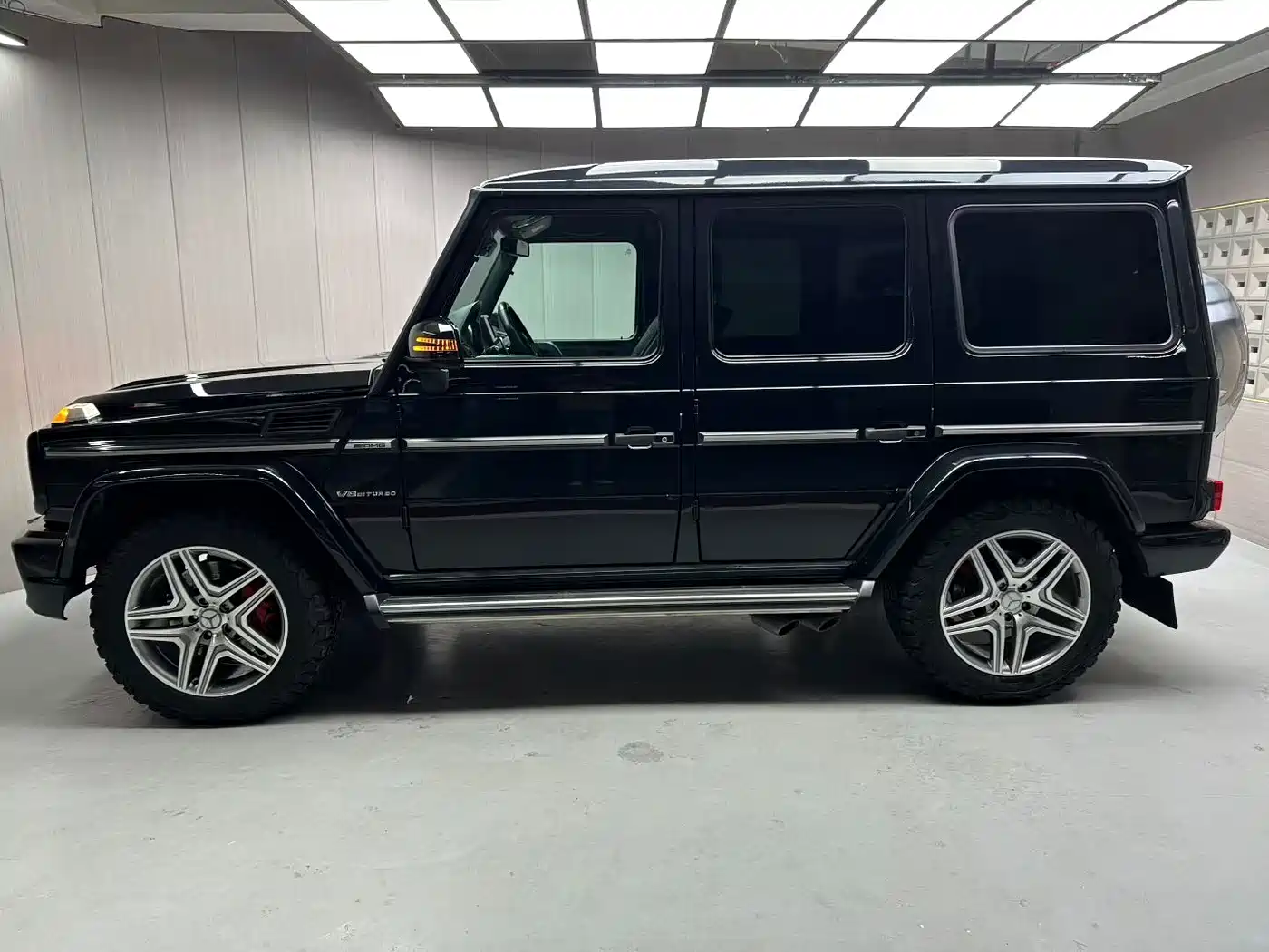 Mercedes-Benz G-Class AMG 2013 AMG G 63 фото 2