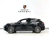 Photo 7 - Porsche Cayenne