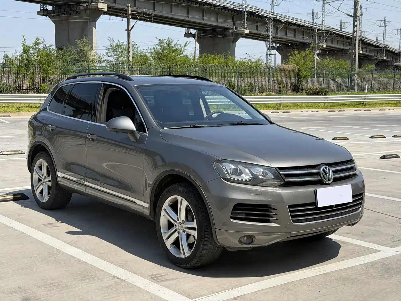 Volkswagen Touareg 2011 3.0TSI Standard фото 3