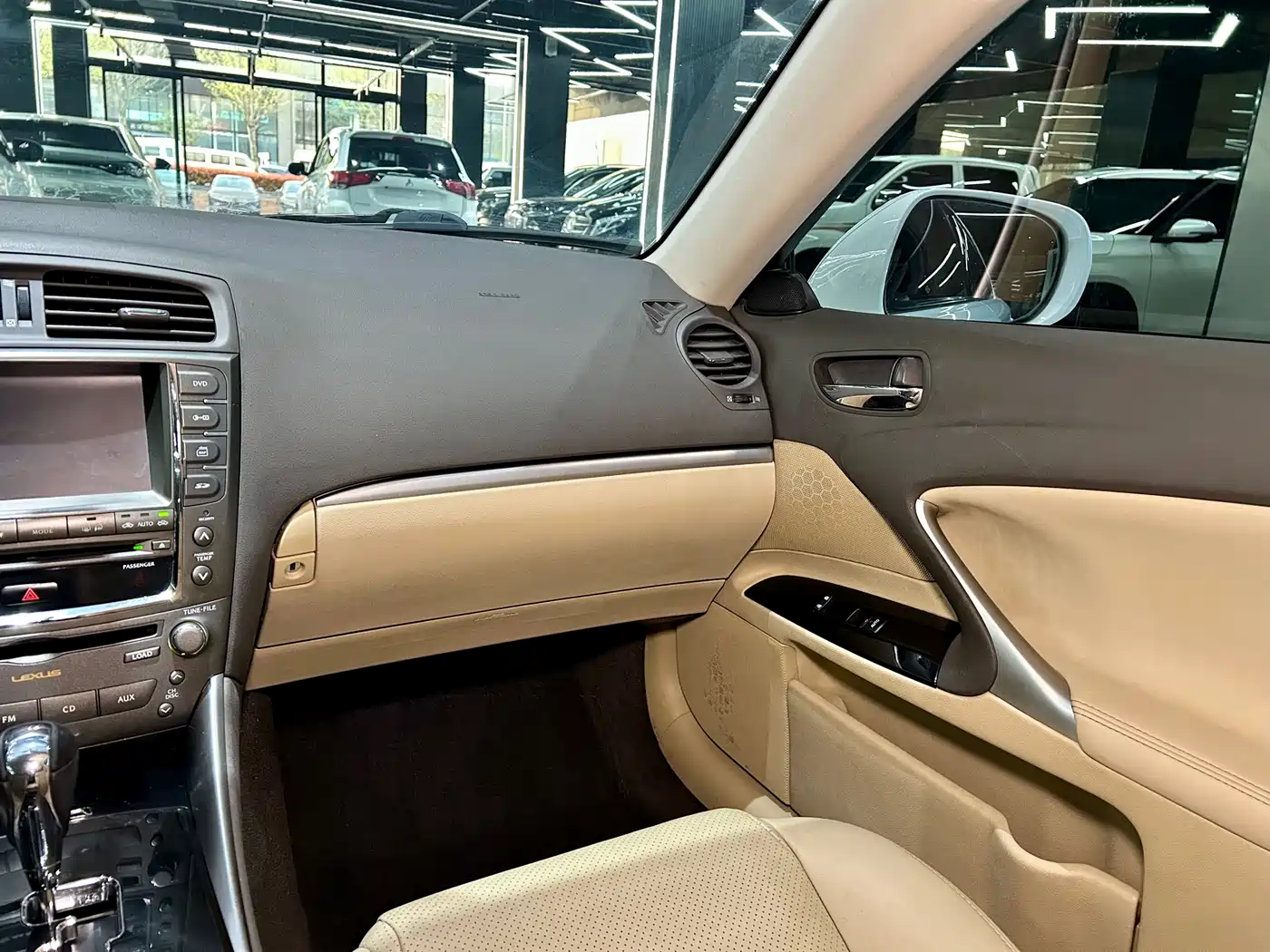 Lexus IS 2011 250 Sport фото 27