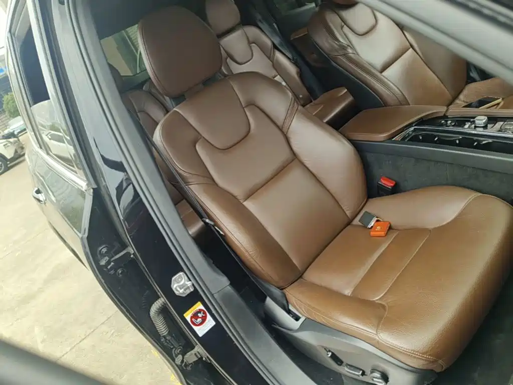 صورة 25 - Volvo XC90