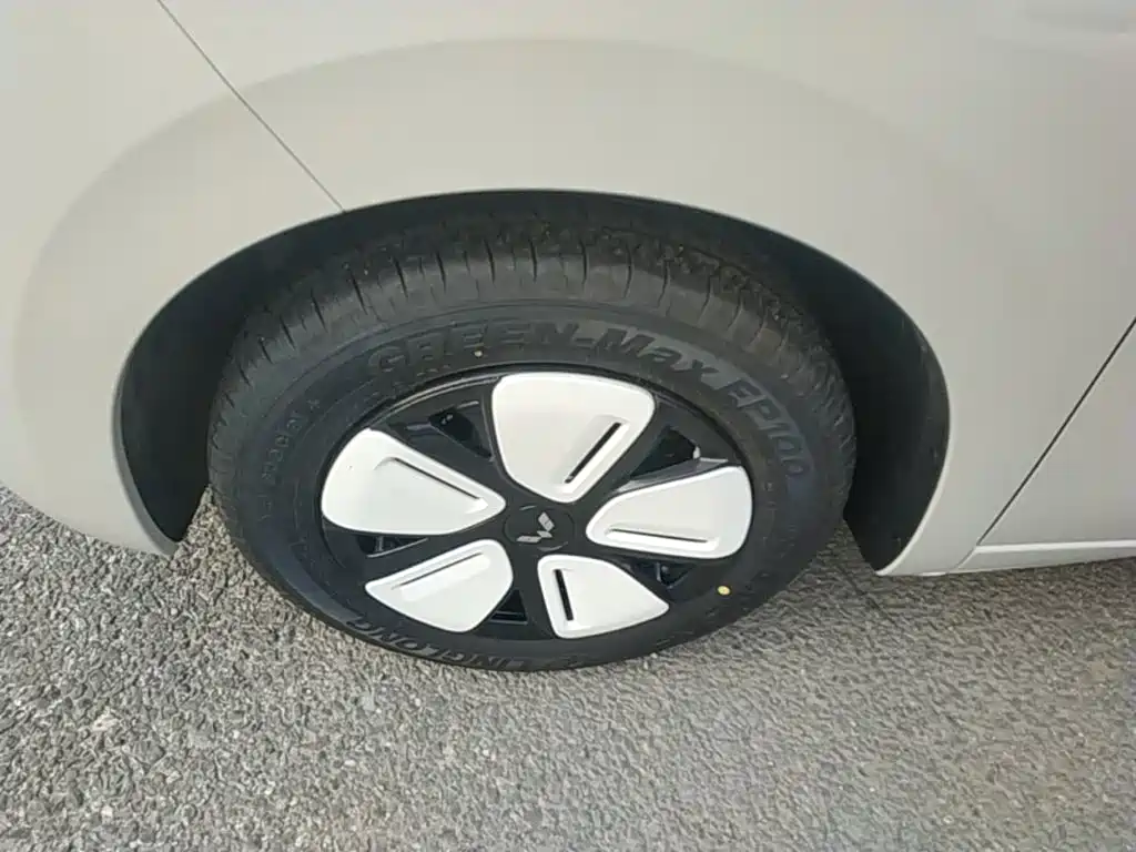 صورة 23 - Wuling Motors Hongguang MINIEV