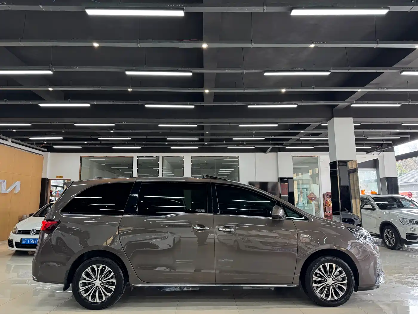 Buick GL8 2023 Facelift Land Business Class Luxury фото 3