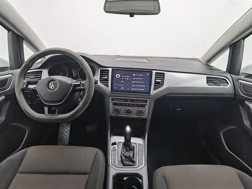 Volkswagen Golf Sportsvan 2016 1.6L Automatic Comfort фото 5