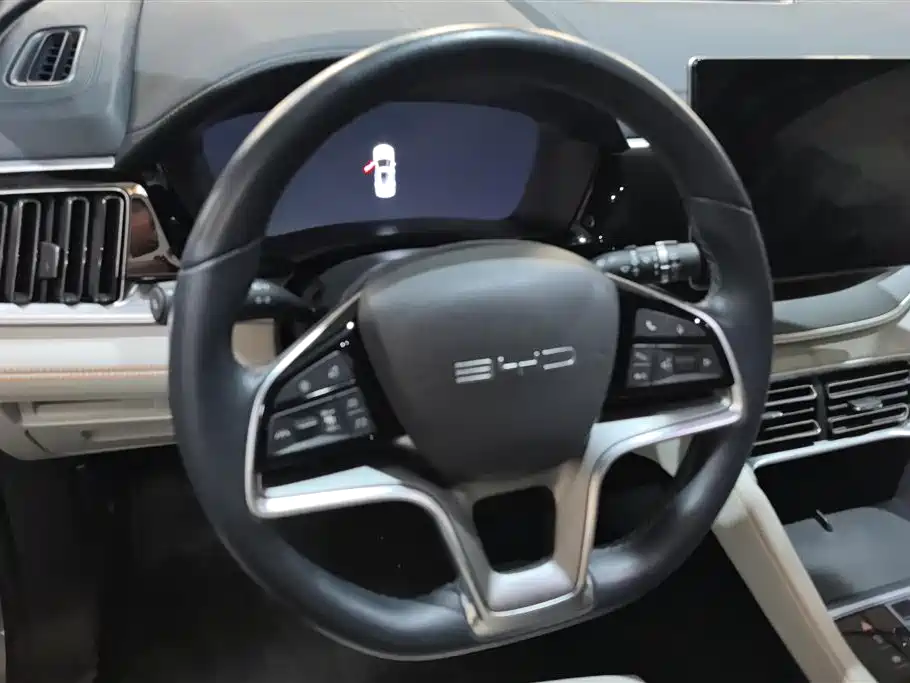 BYD Song PLUS PHEV 2023 Champion Edition DM-i 110KM Flagship фото 15