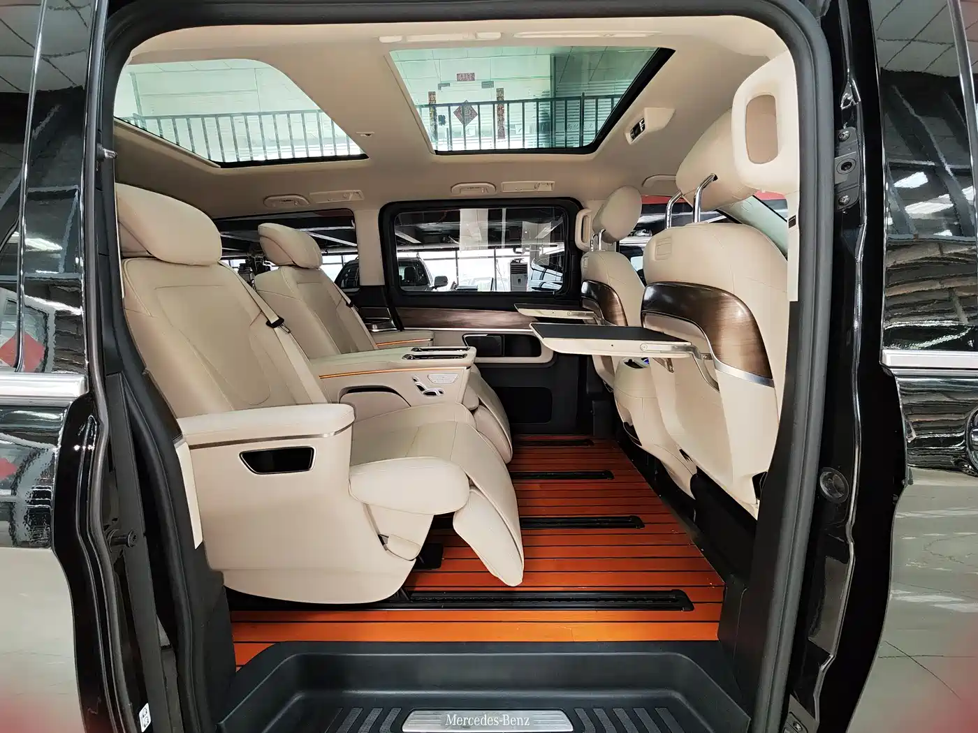 MERCEDES-BENZ V CLASS