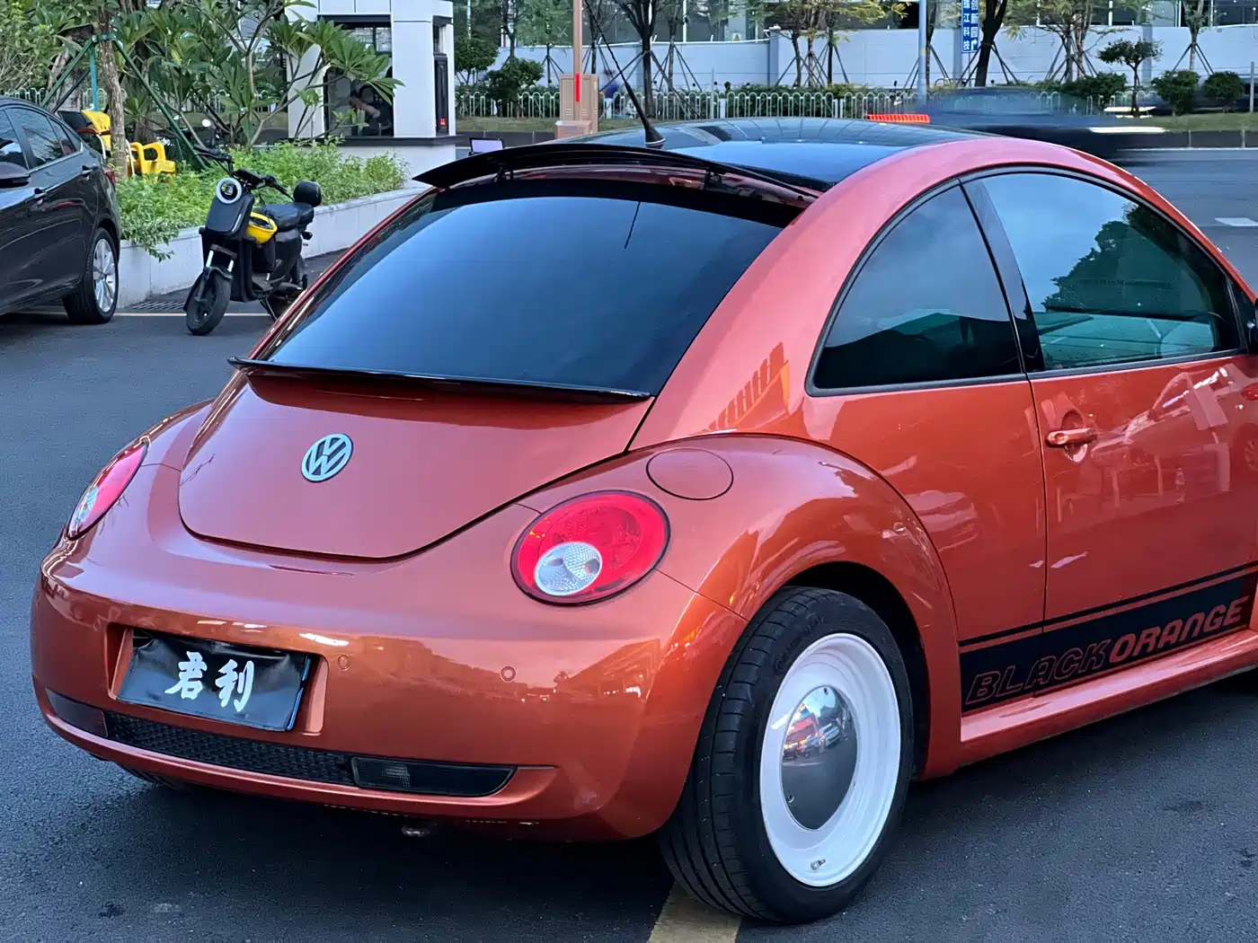 Volkswagen Beetle 2010 2010 1.8T BlackOrange Luxury Edition