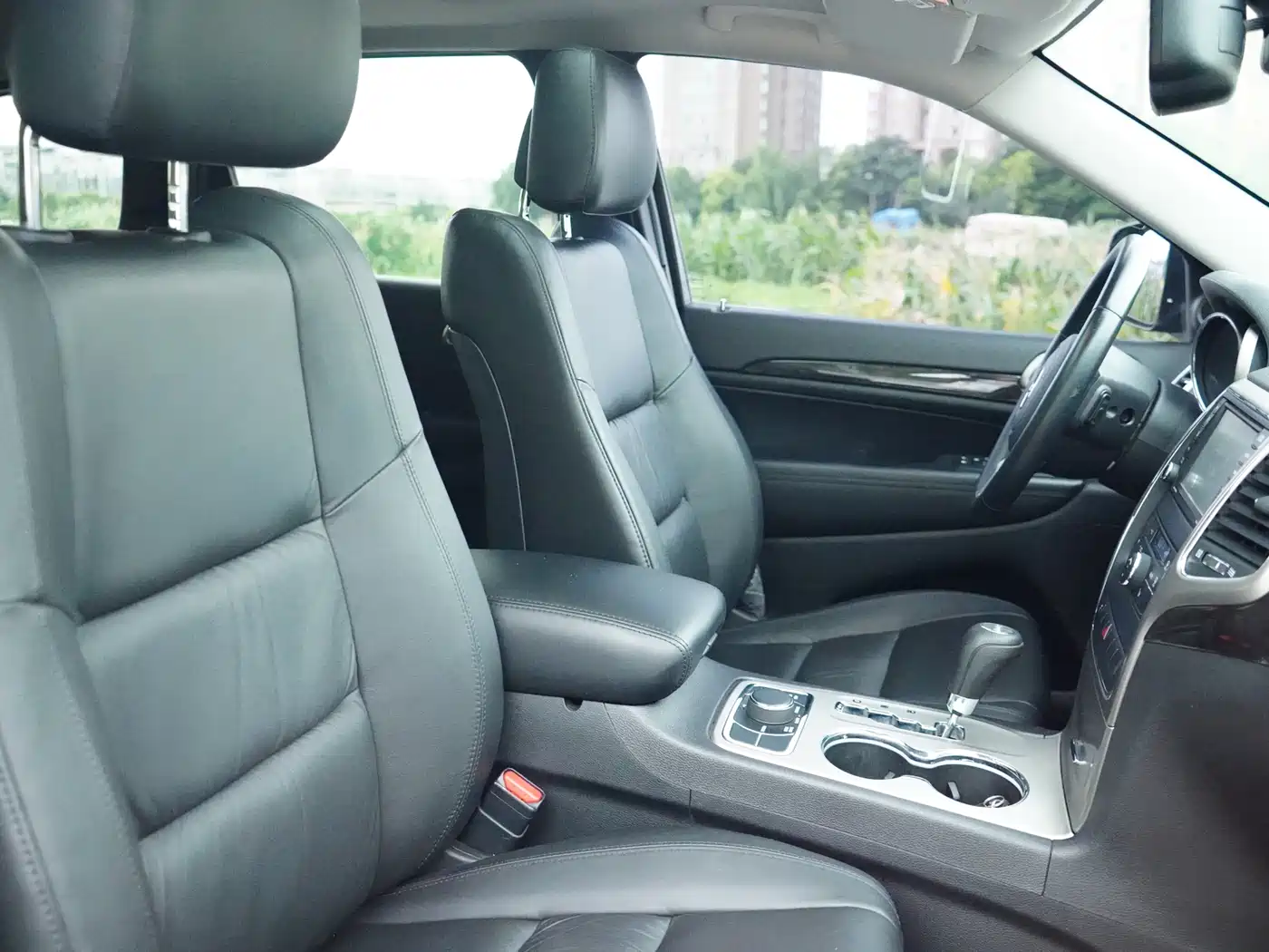 Фото 15 - Jeep Grand Cherokee (Import)