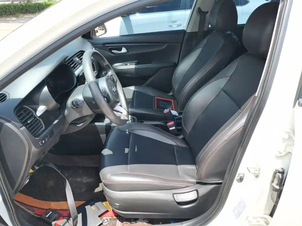 Kia K2 2017 2017 Sedan 1.4L AT GLS