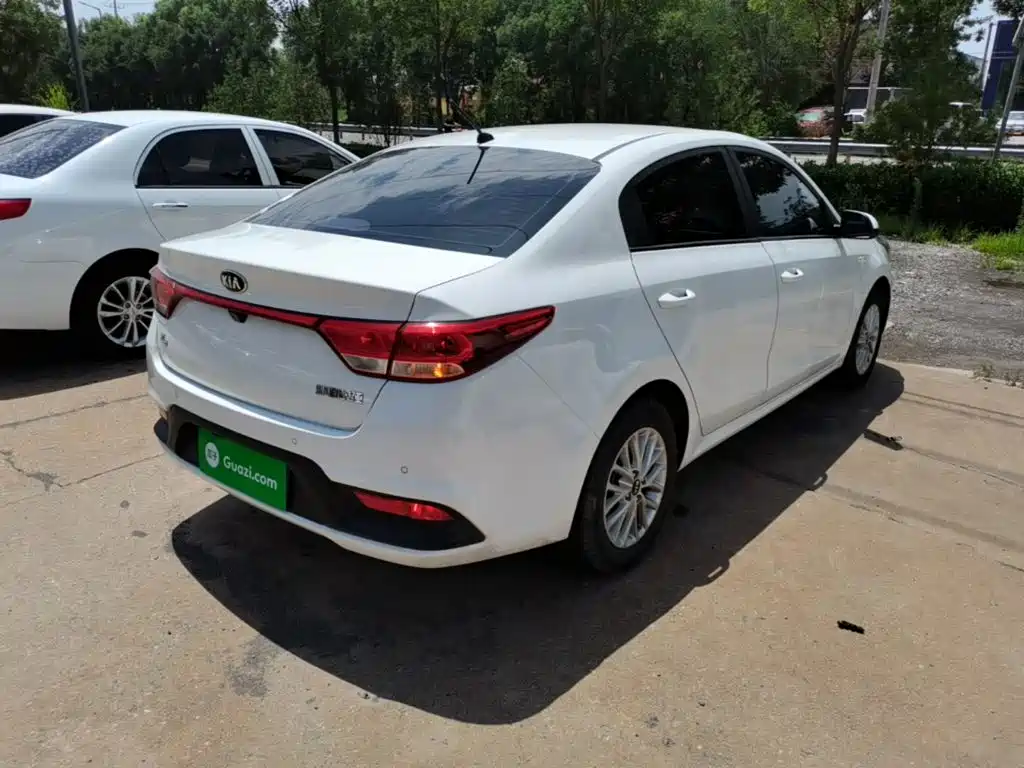 Kia K2 2017 2017 Sedan 1.4L AT GLS