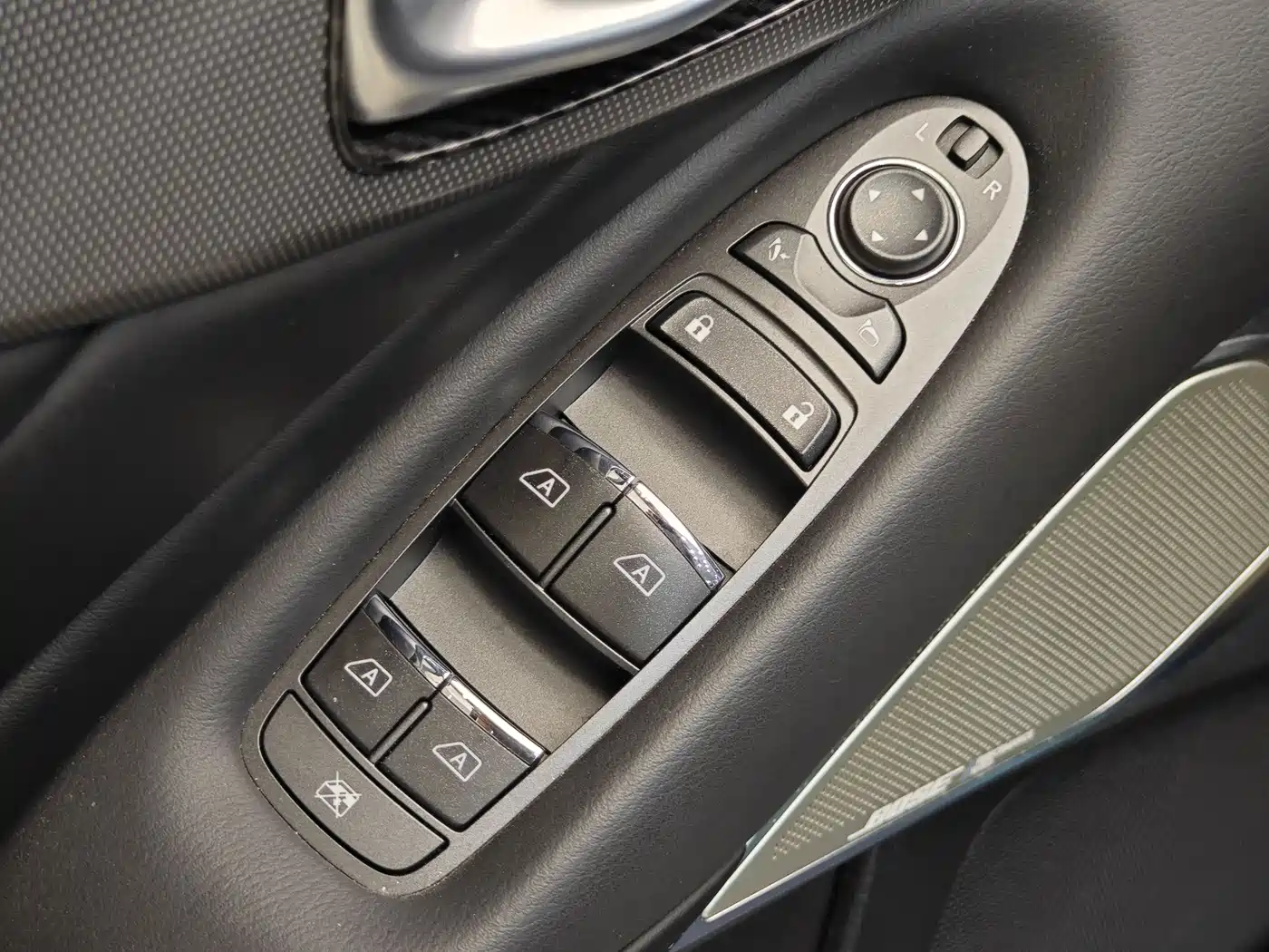 Infiniti Q50L 2021 2018 2.0T Premium Edition (China VI)