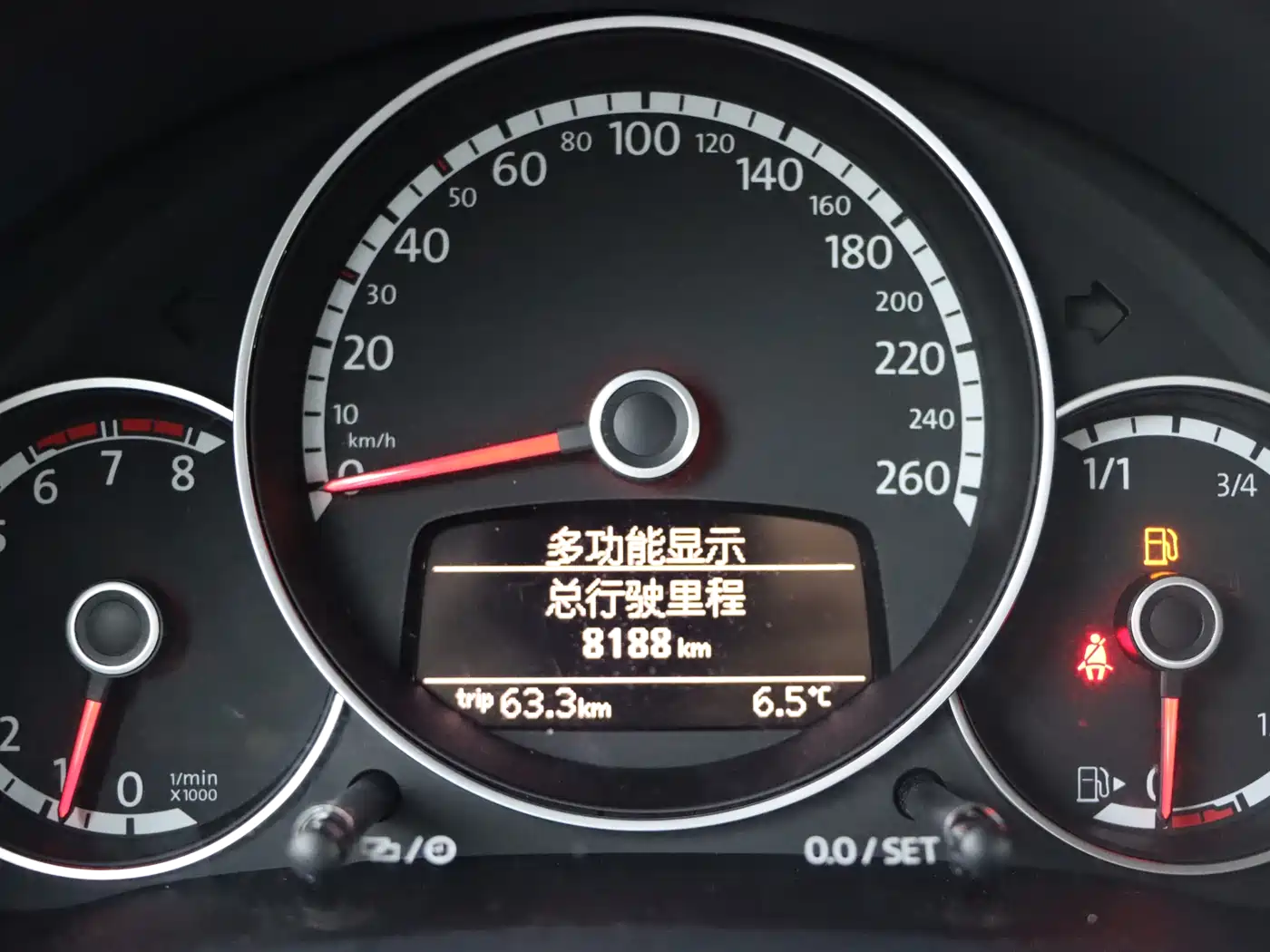 Volkswagen Beetle 2015 180TSI фото 16