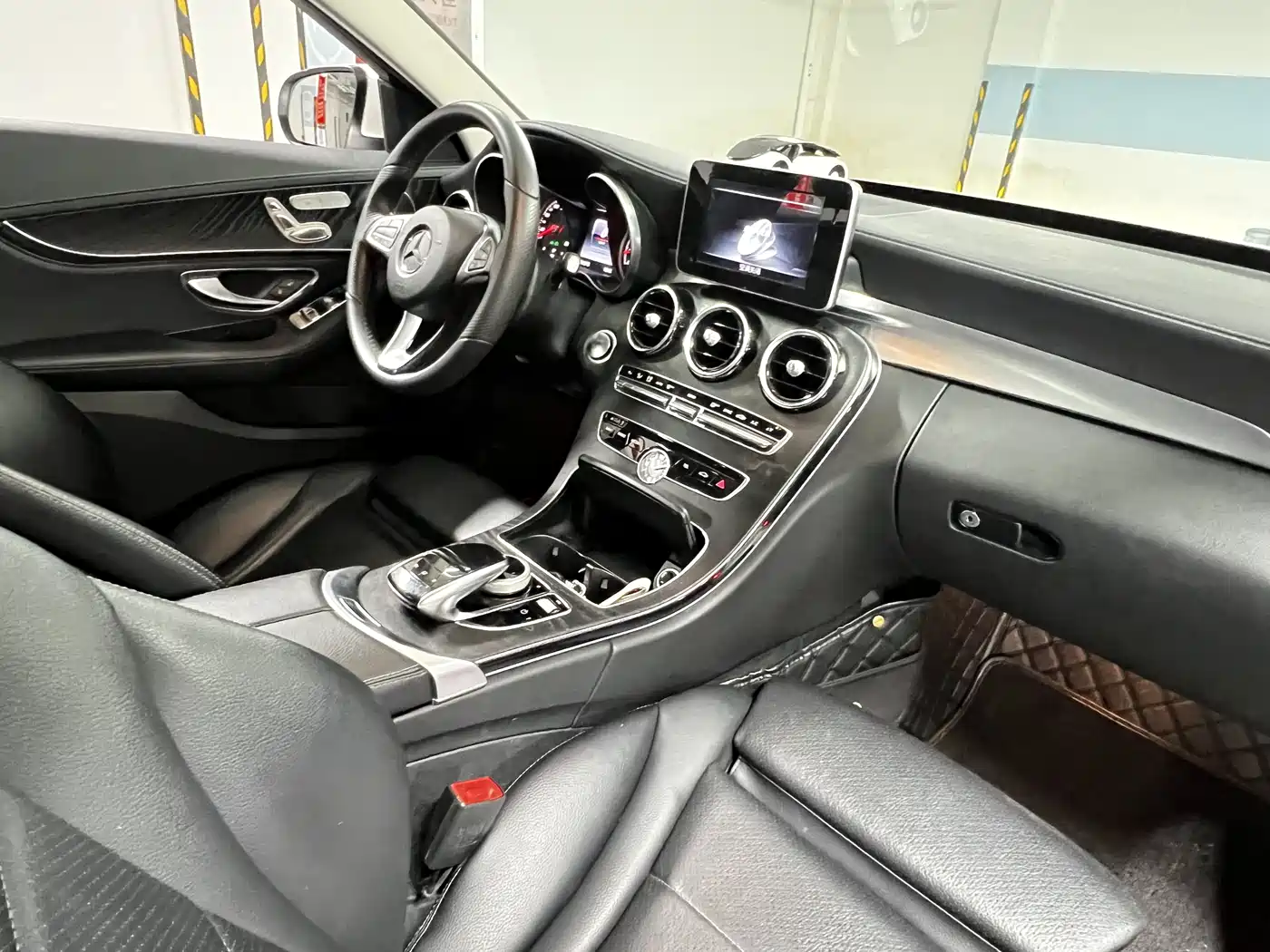 Mercedes-Benz C-Class 2016 C 200 L Sport фото 10