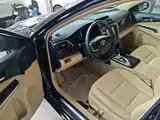 Photo 16 - Toyota Camry