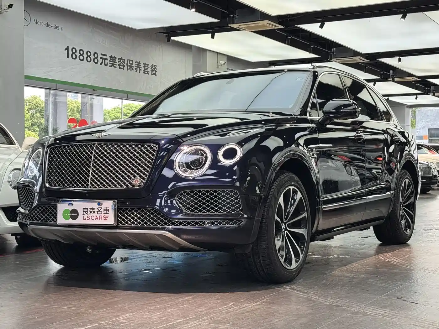 Bentley Bentayga 2017 2016 6.0T Standard Edition