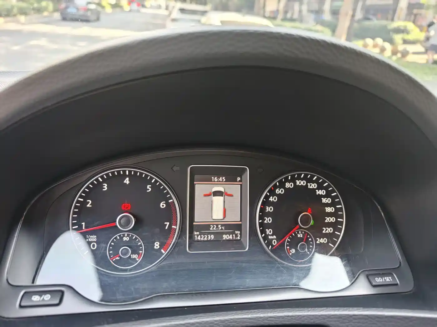 Volkswagen Multivan 2015 2012 2.0TSI 2WD Luxury Edition