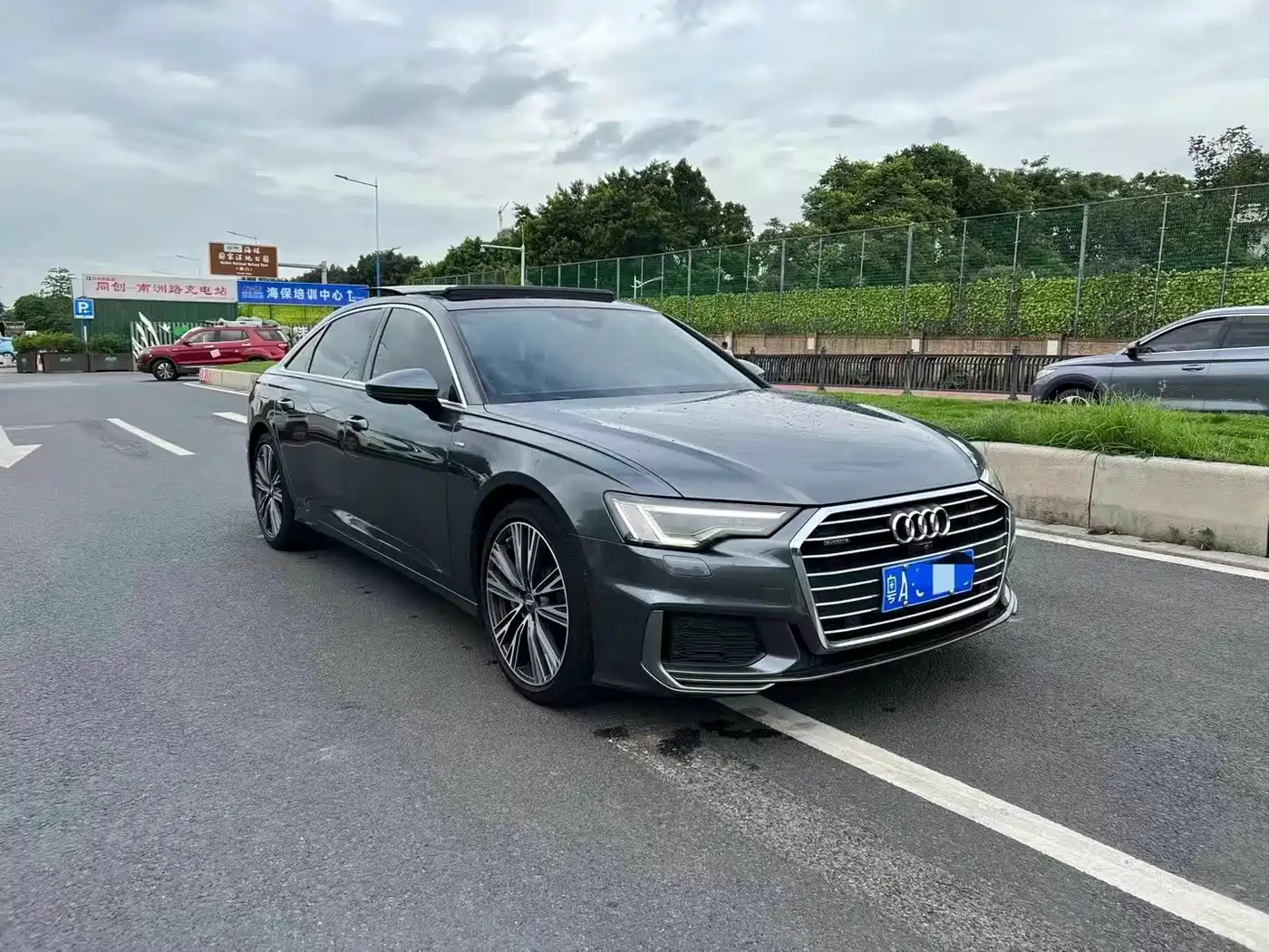 Фото 2 - Audi A6L