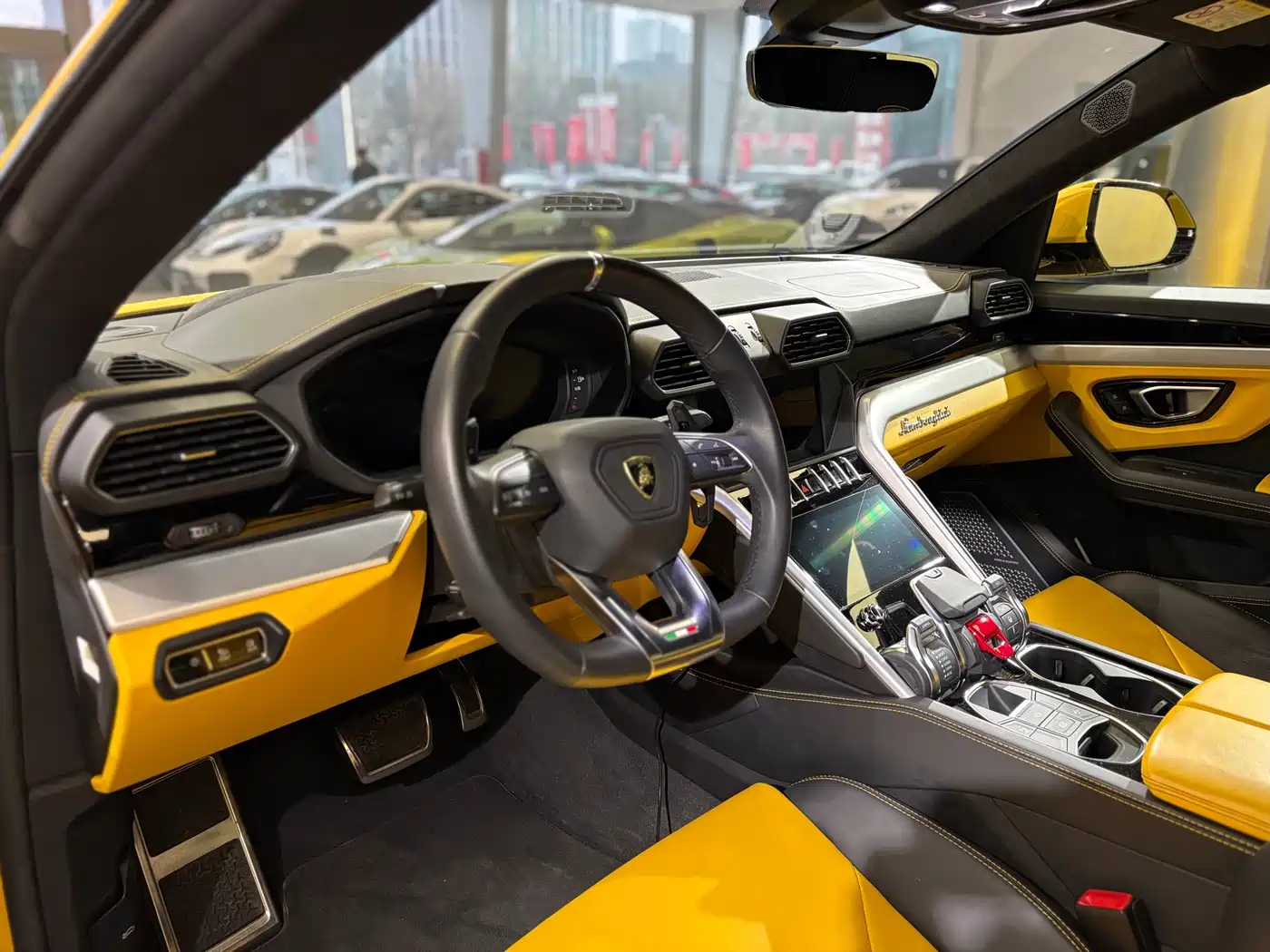 Lamborghini Urus 2018 4.0T V8 фото 8