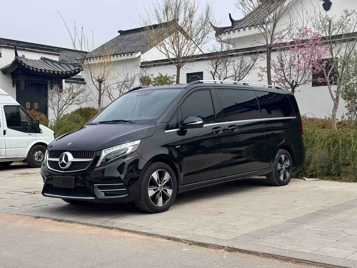 Mercedes-Benz V-Class 2020 Model V 260 L Long Wheelbase Luxury