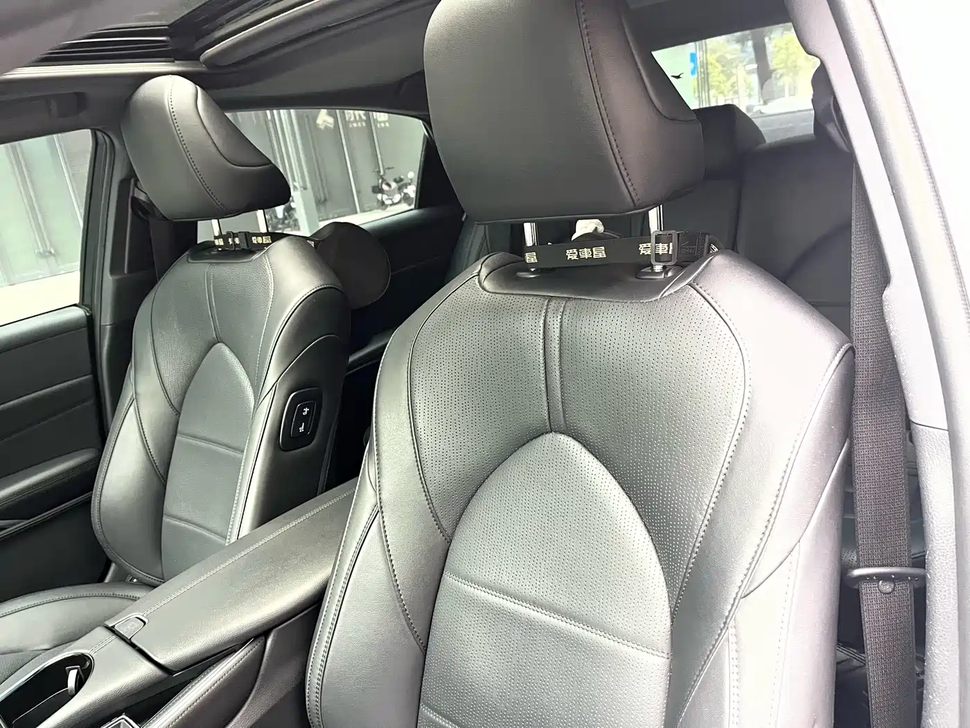 Toyota Avalon 2023 2.5L Luxury Edition фото 13