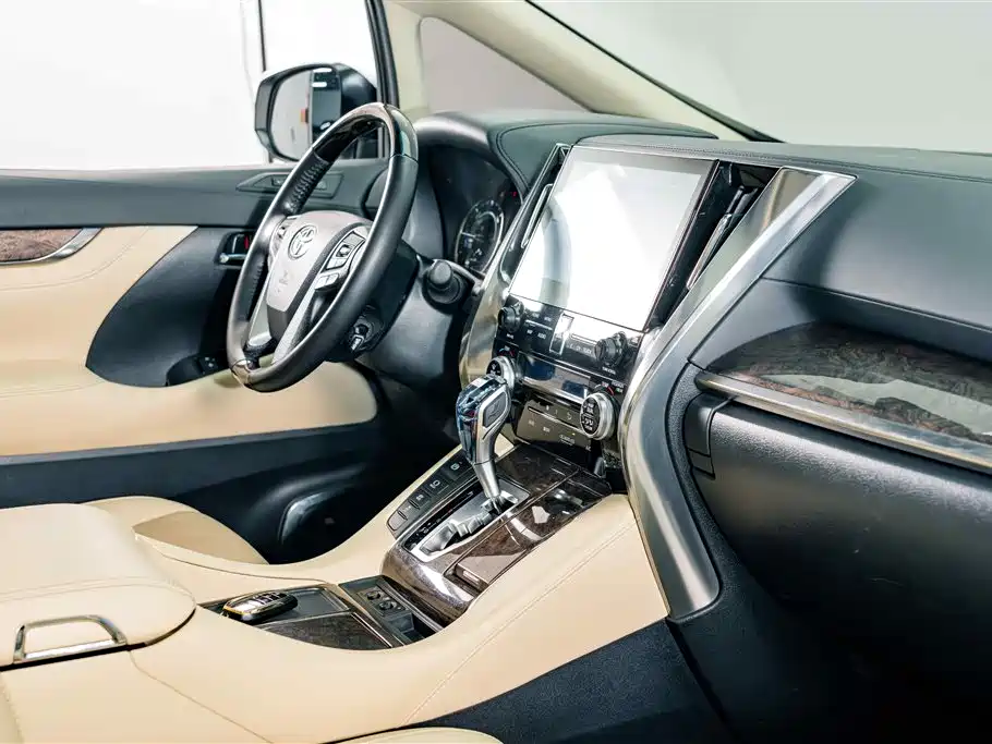 Toyota Alphard 2020 Hybrid 2.5L Premium Edition фото 18