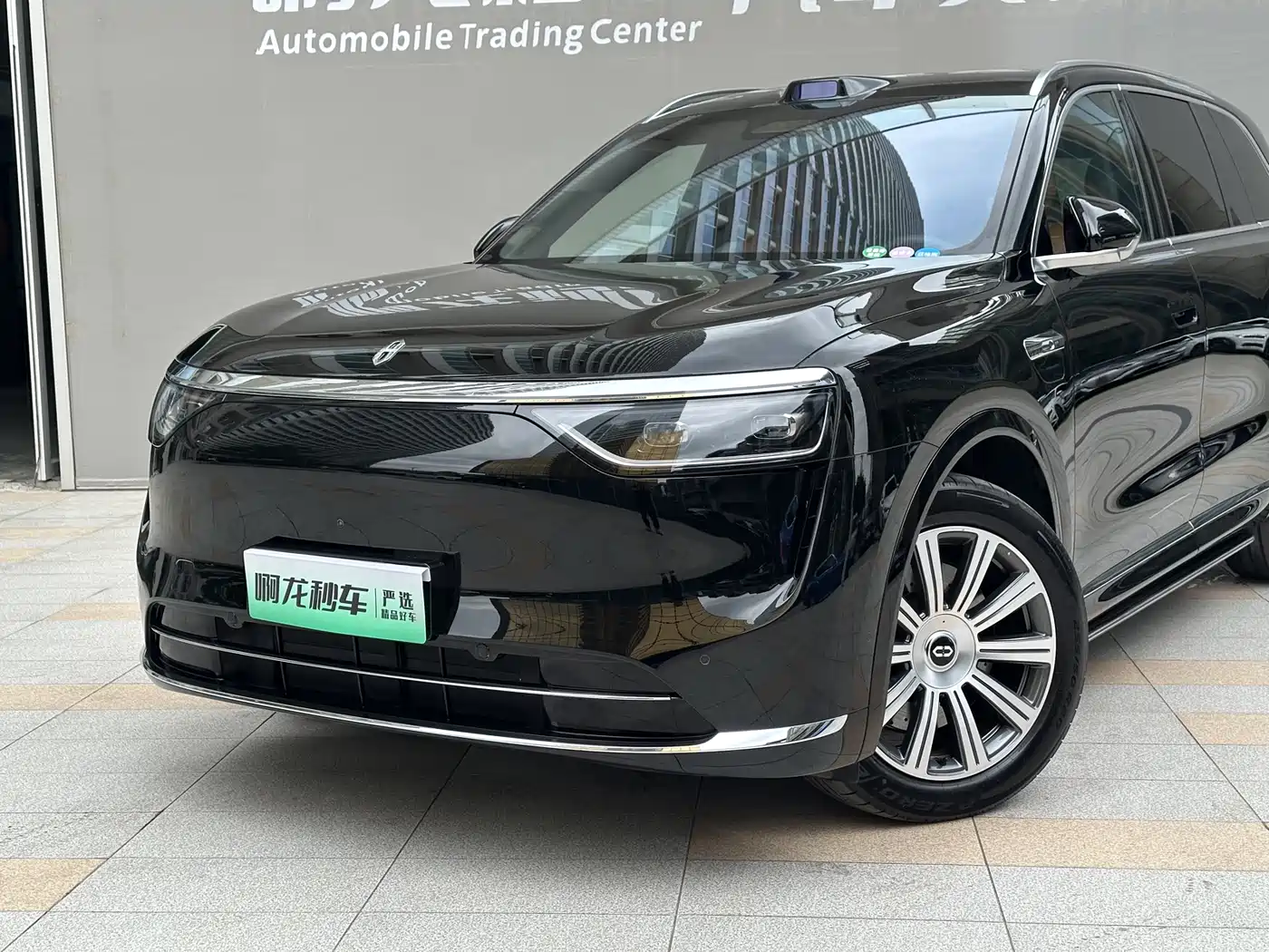 AITO Wenjie AITO M8 2025 Model Extended Range Max+ Edition 53.4kWh 6-Seater фото 15