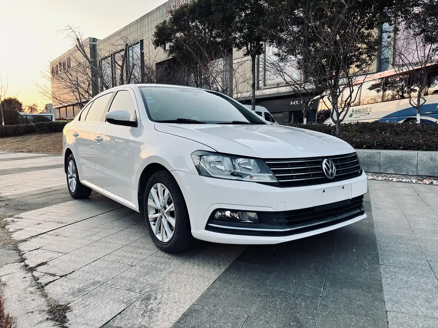 Volkswagen Lavida 2017 230TSI DSG Comfort Edition фото 3