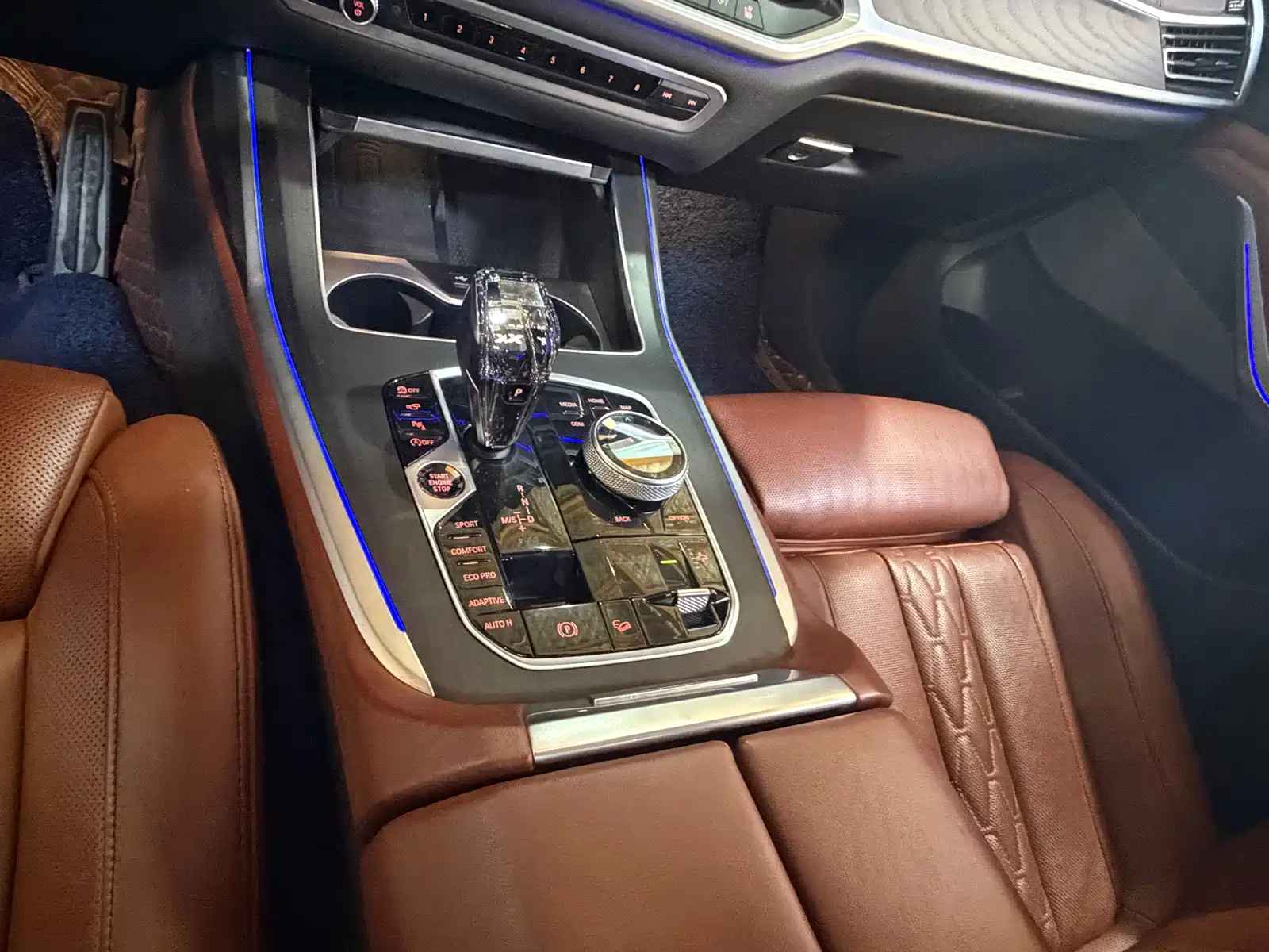 Фото 10 - BMW X7