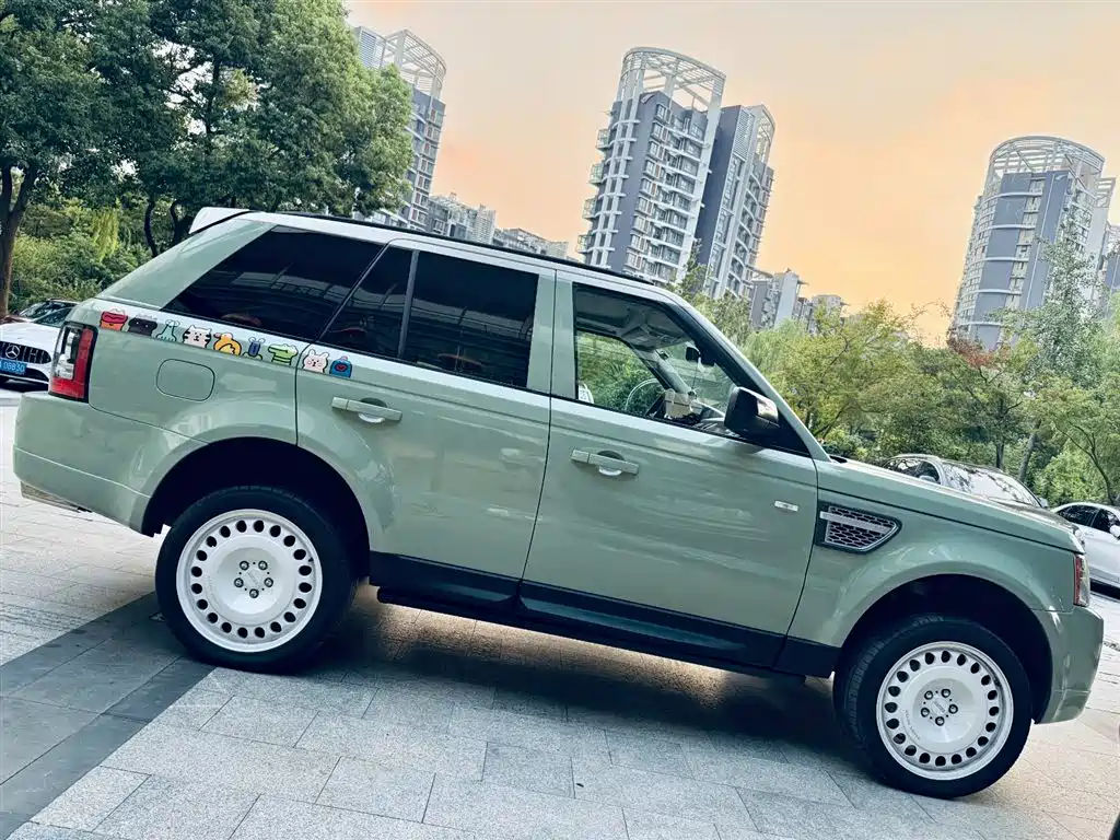 Land Rover Range Rover Sport 2012 5.0 SC V8 HSE фото 2