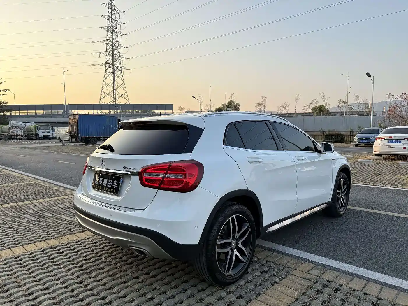 Mercedes-Benz GLA 2017 GLA 220 4MATIC Fashion фото 8