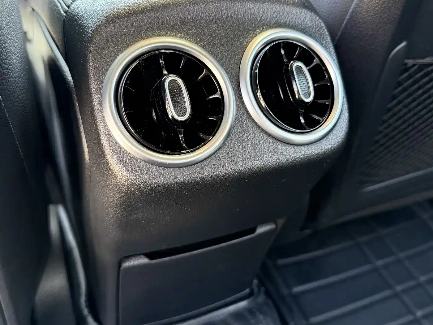 Mercedes-Benz A-Class 2020 A 200 L Sport Sedan фото 13