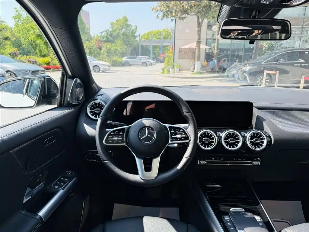 Mercedes-Benz GLA 2022 GLA 220 4MATIC фото 16