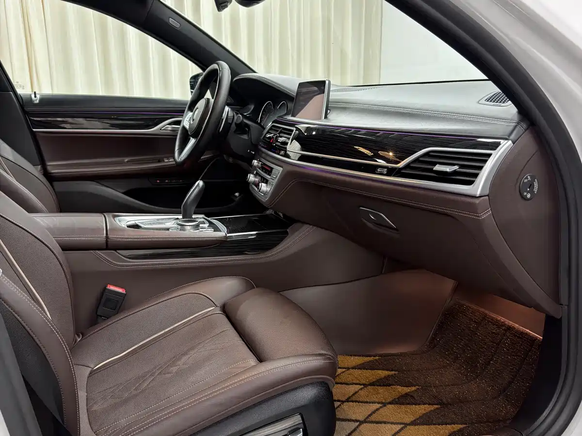BMW 7 Series 2018 730Li Premium Type M Sport Package фото 20