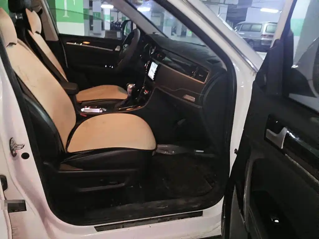 Фото 13 - Zotye T600
