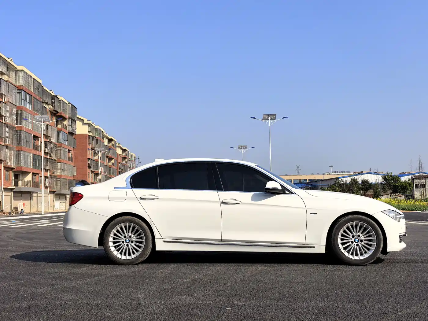 BMW 3 Series 2015 320Li Super Joy Luxury Design Package фото 8