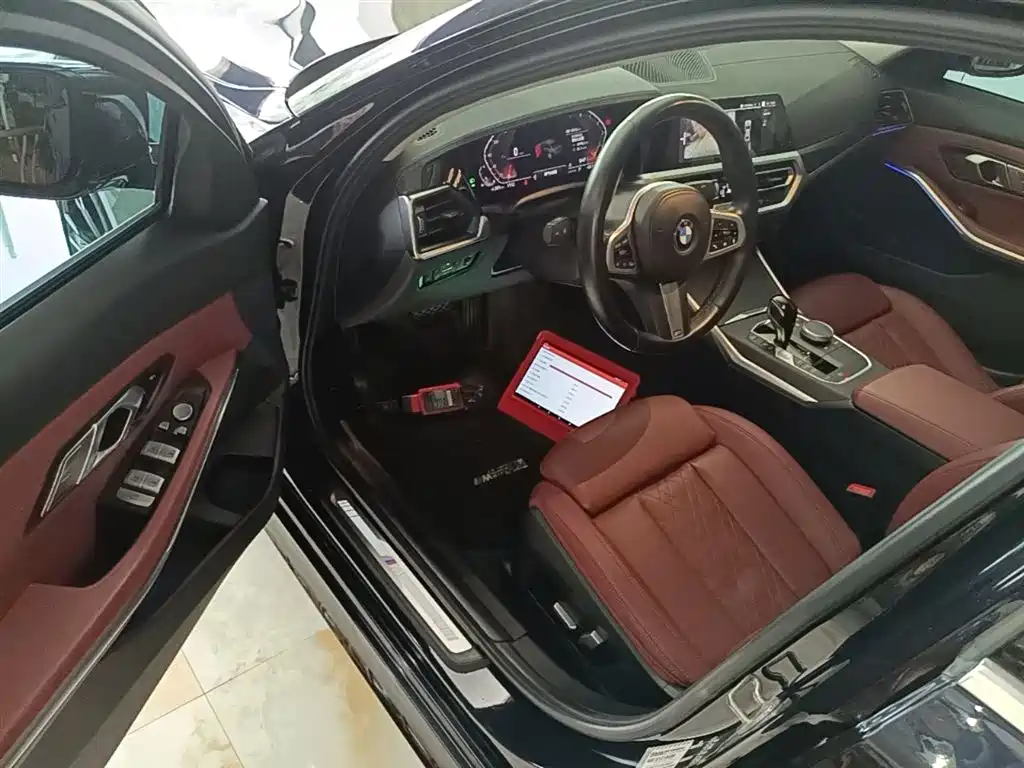 BMW 3-SERIES