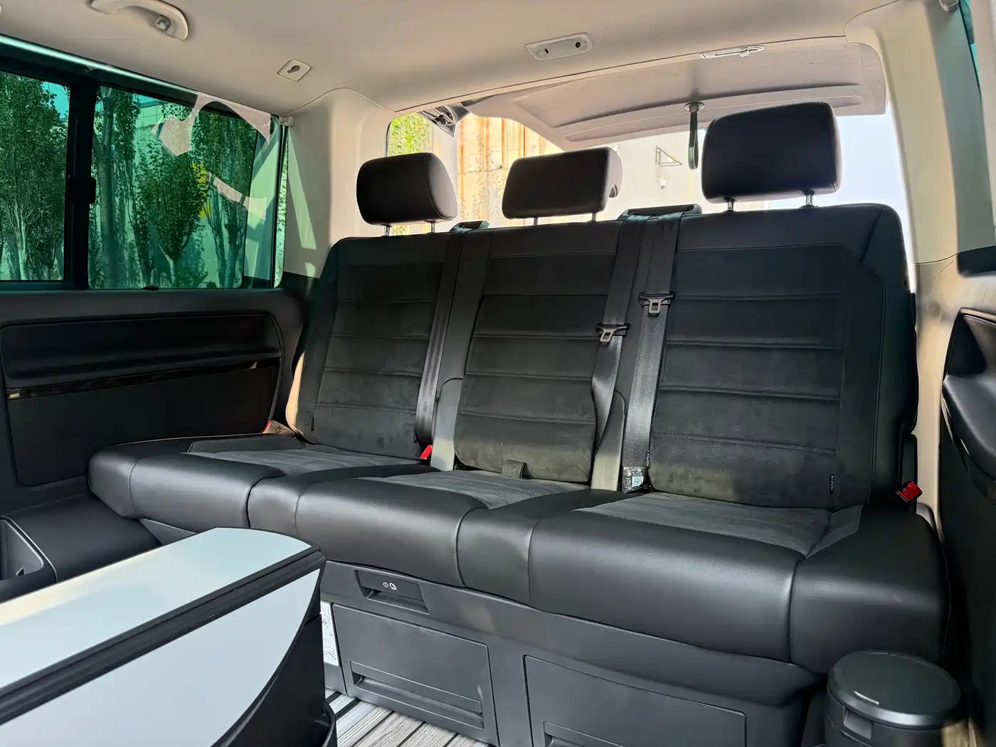 Volkswagen Multivan 2019 2018 2.0TSI 4WD Explorer Edition 7-Seater