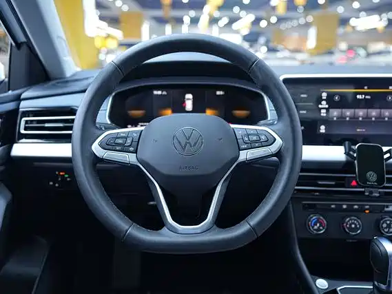 Volkswagen Lavida 2023 280TSI DSG Comfort Edition фото 17