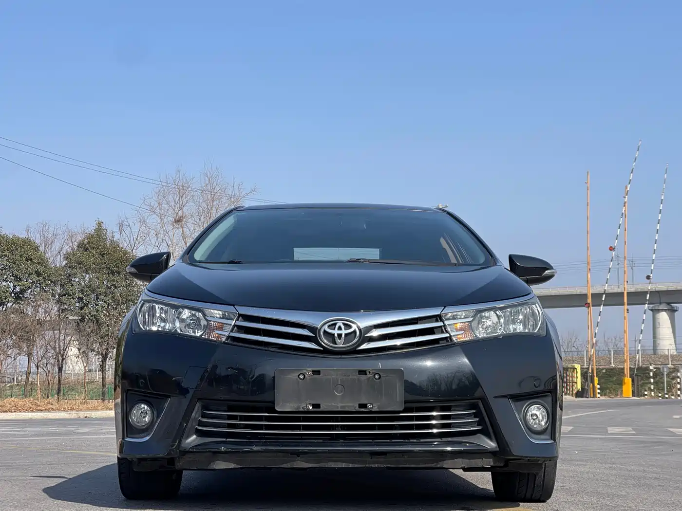Toyota Corolla 2017 Model 1.2T CVT GL-i Leather Edition фото 2