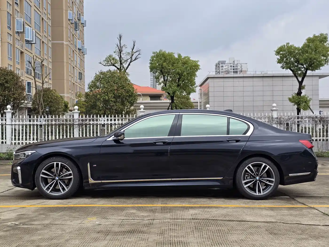 BMW 7 Series 2019 730Li M Sport Package фото 4