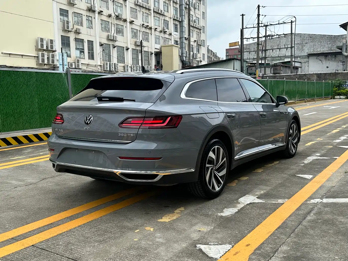 Volkswagen FAW-Volkswagen CC 2021 Shooting Brake 380TSI Hunter Heart Edition фото 6
