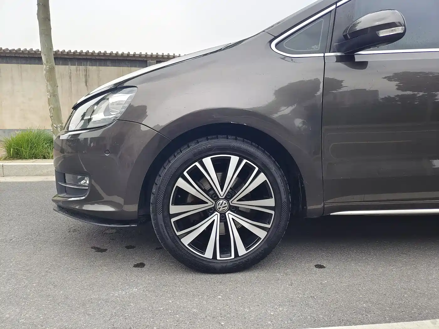 Volkswagen Sharan 2014 2.0TSI Luxury фото 20