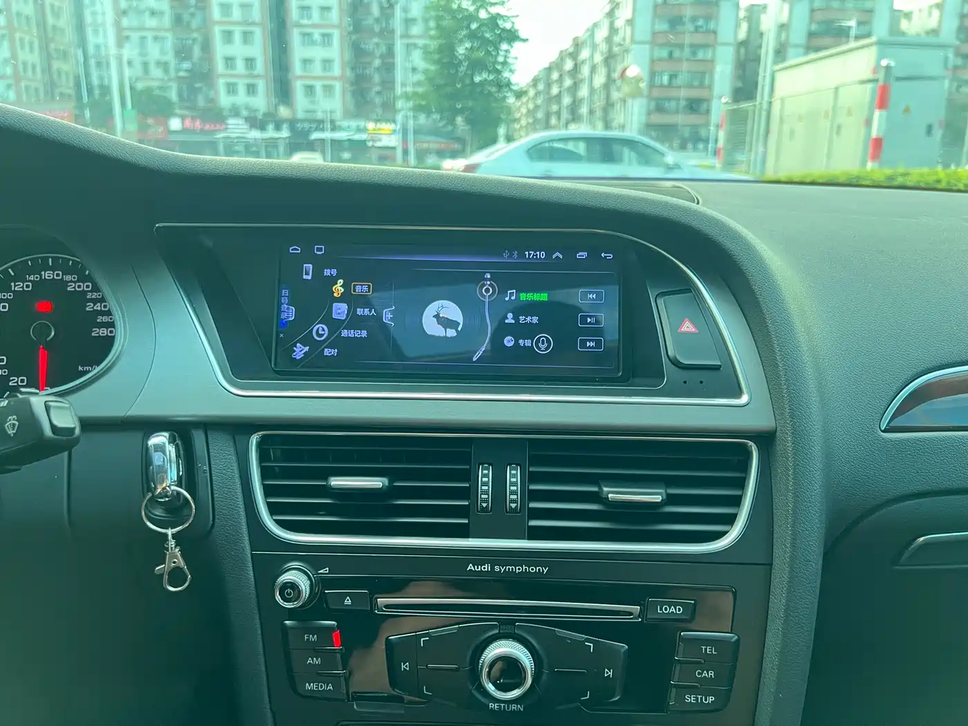 Фото 15 - Audi A4L