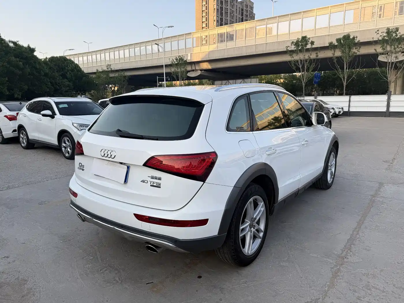 Audi Q5 2018 2017 Plus 40 TFSI Technology