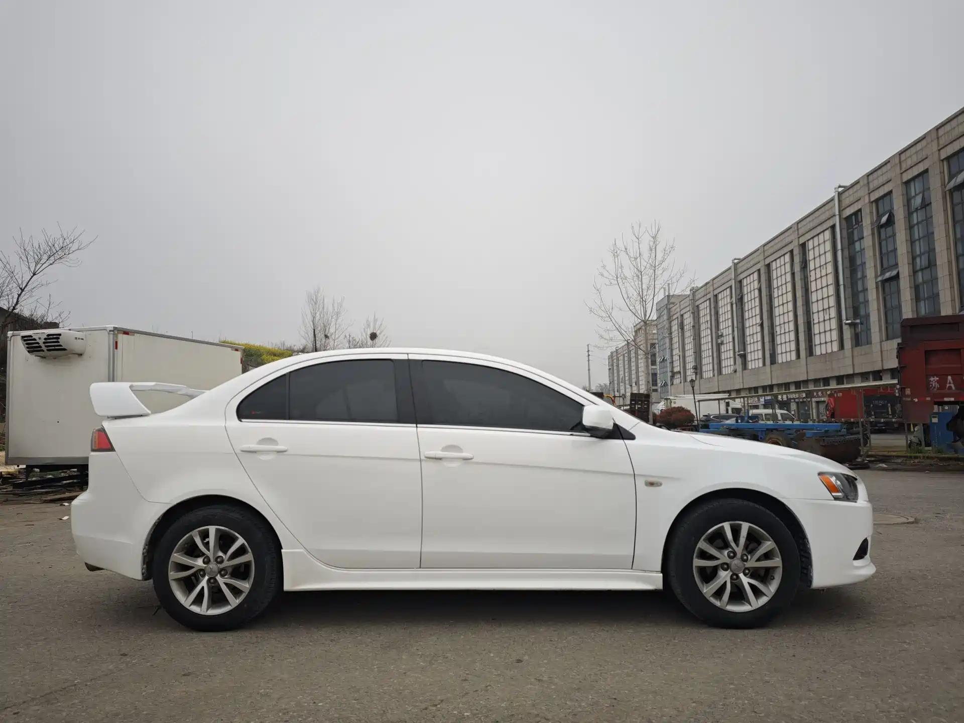 Фото 14 - Mitsubishi Lancer EX