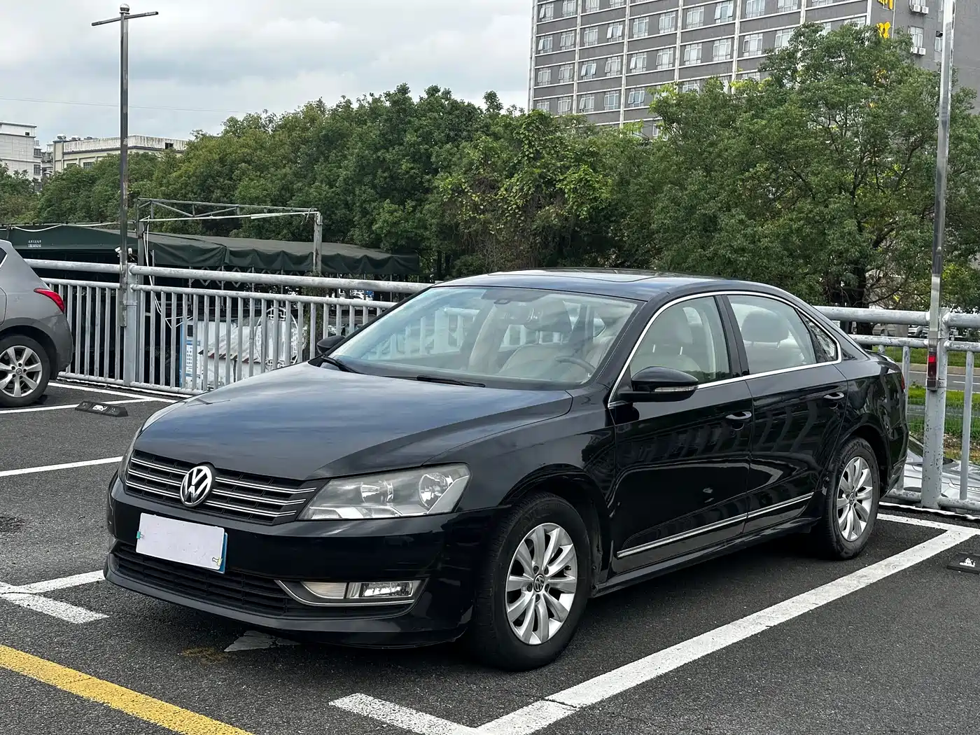 Volkswagen Passat 2013 1.8TSI DSG Zunrong