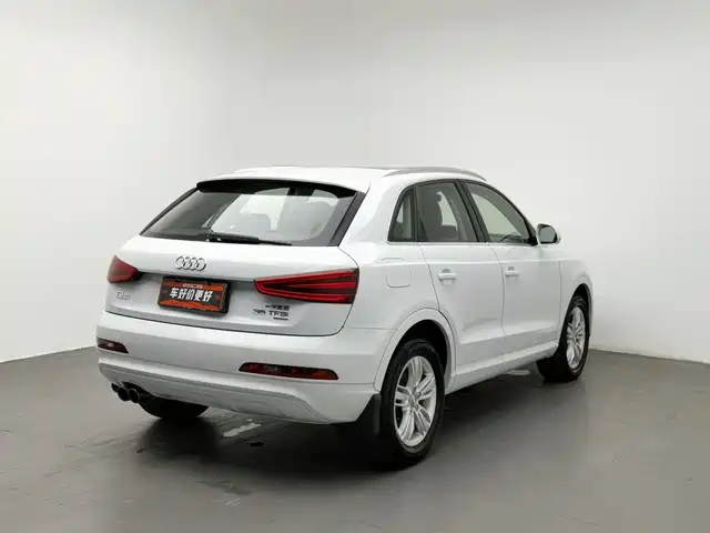 Audi Q3 2015 35 TFSI quattro Technology — фото 2
