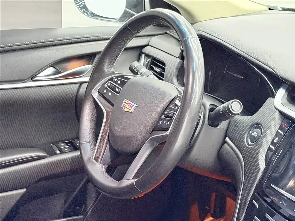 Cadillac XTS 2018 28T Technology фото 20