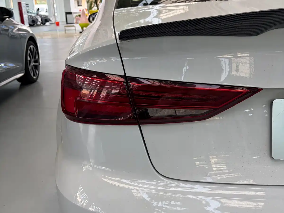 Фото 18 - Audi A3