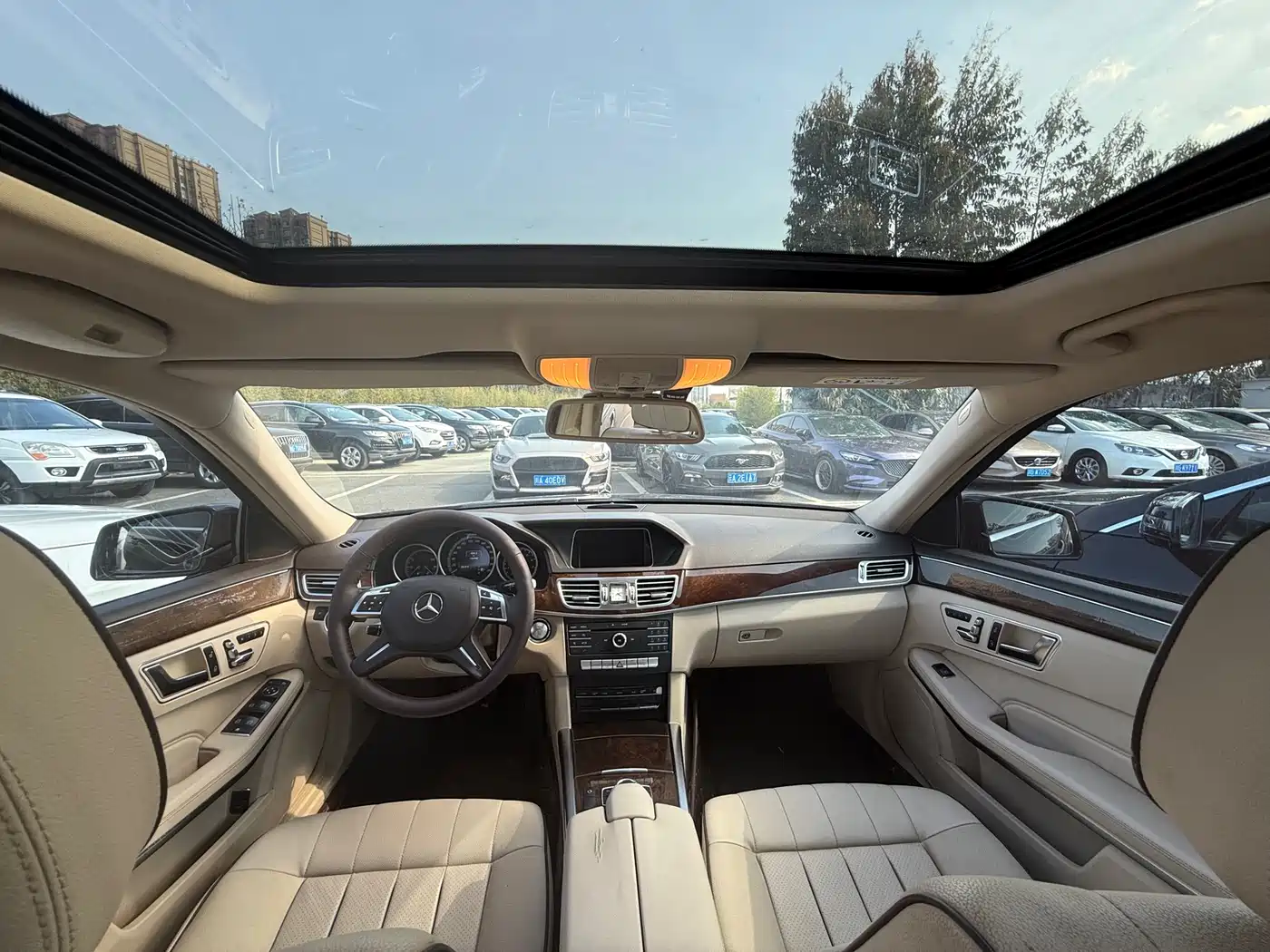 Mercedes-Benz E-Class 2015 Facelift E 200 L фото 10